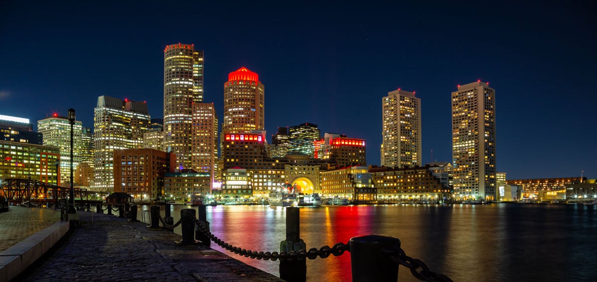 A Guide to Boston Nightlife: Bars, Restaurants, and Music Venues